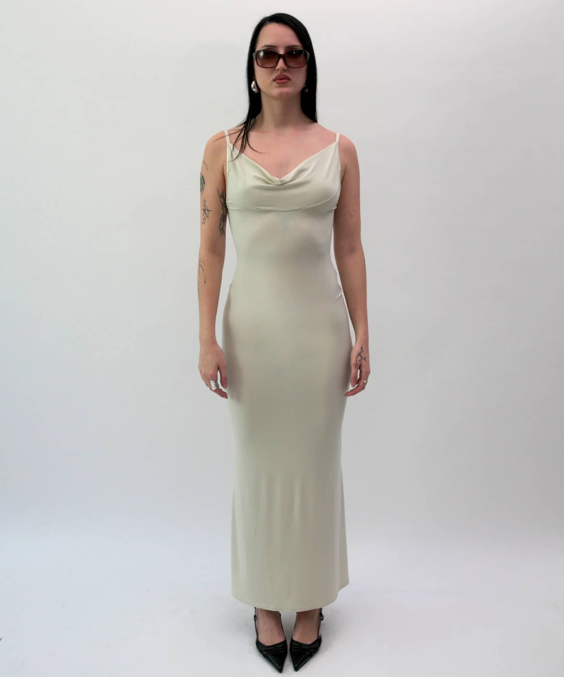 gown