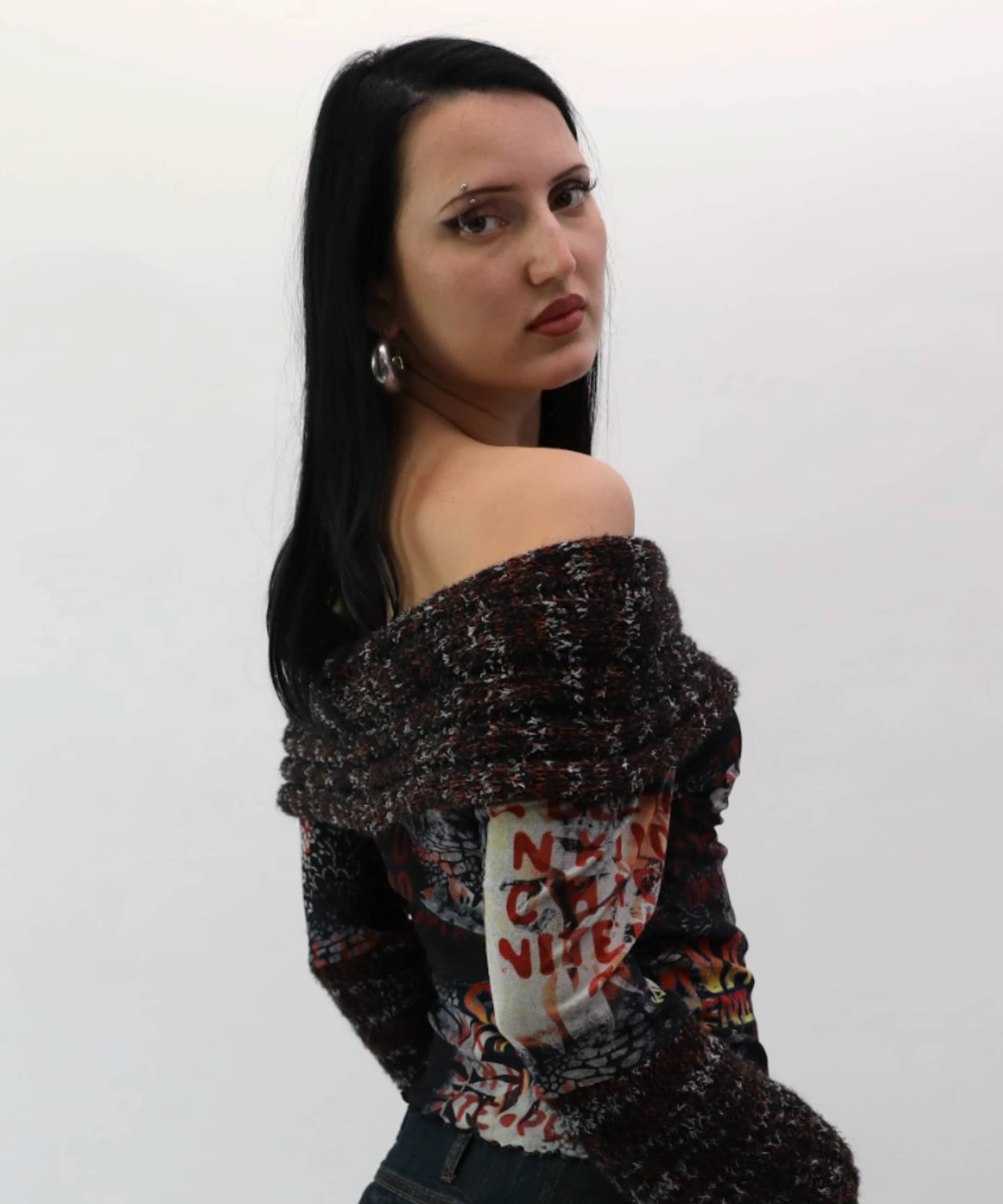off shoulder